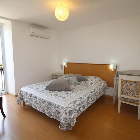Auberge De La Couronne Lablachere Luaran gambar