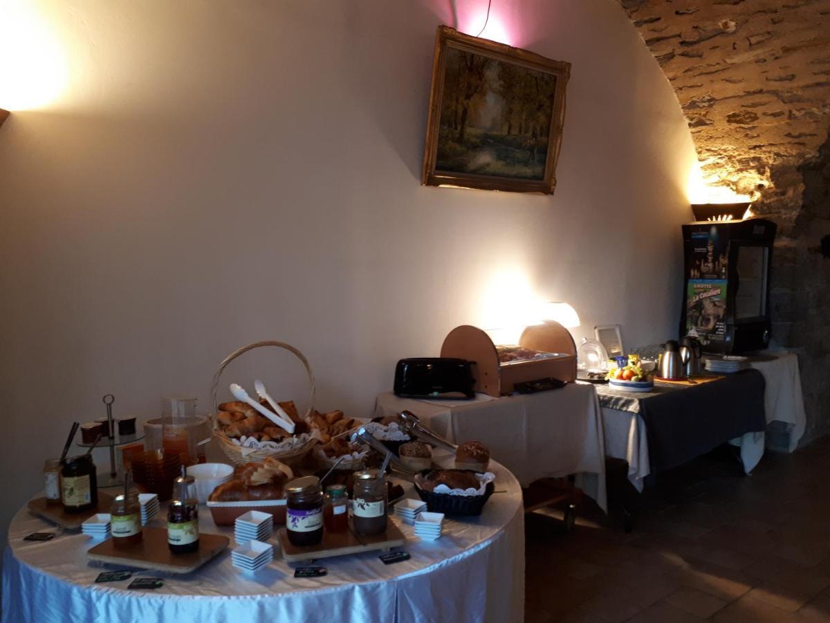 Auberge De La Couronne Lablachere Luaran gambar